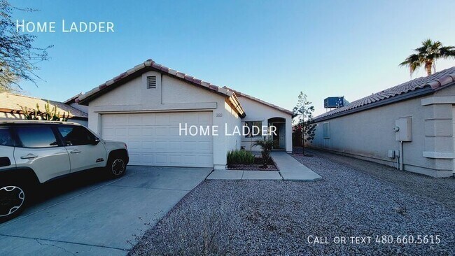 Building Photo - 8339 W Elm St Rental