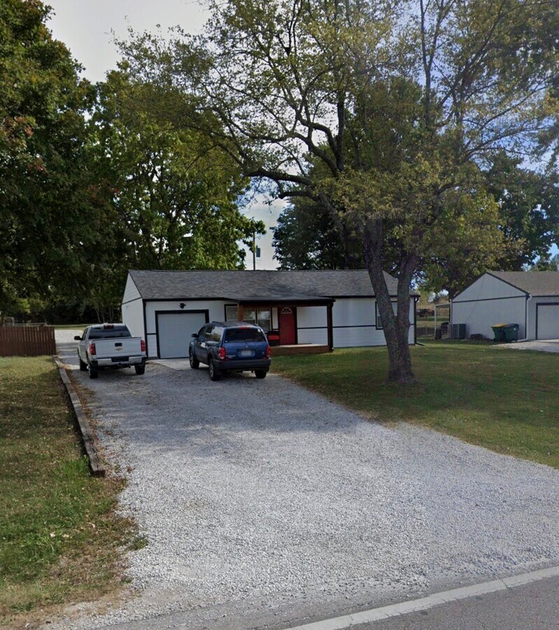 Photo - 18619 S State Route D