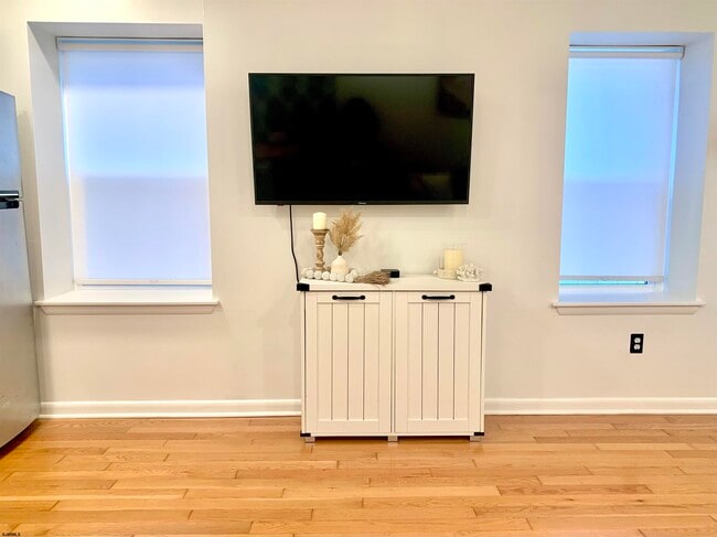 Photo - 9706 Ventnor Ave Unidad A