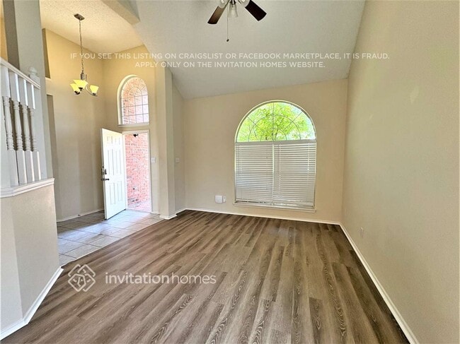 Photo - 2517 Centenary Dr