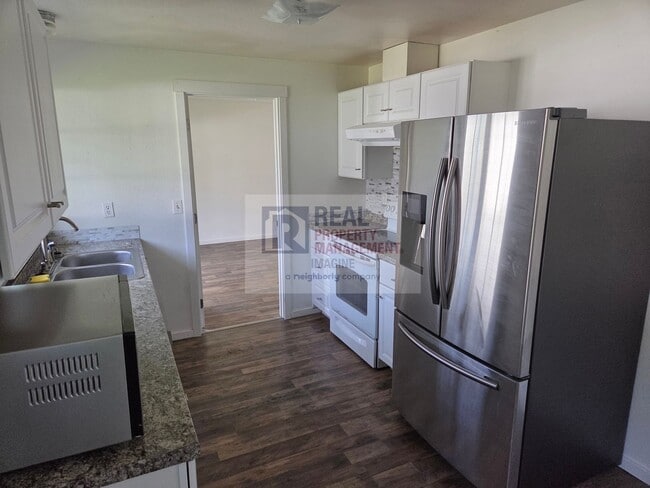 Photo - Updated 5 Bedroom Home!