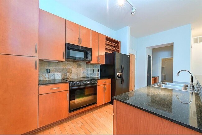 Photo - 1901 Post Oak Blvd Condo Unit 4110