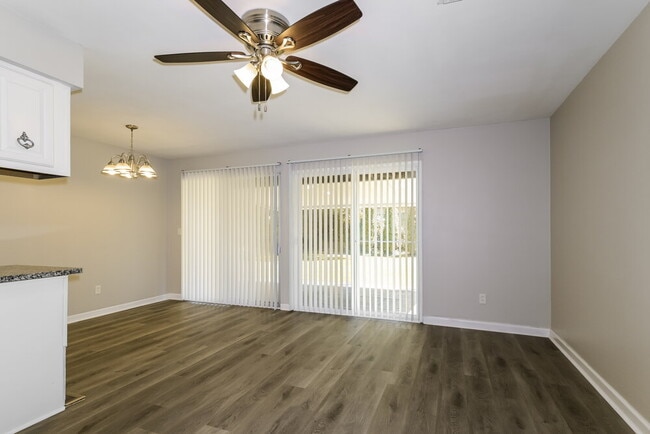 Photo - 3160 Hargrove Ln