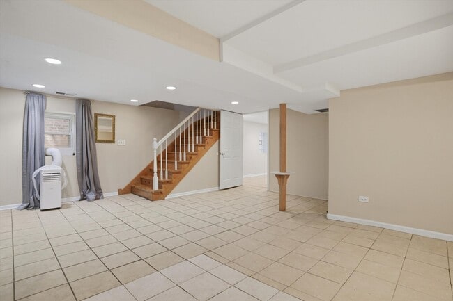 Photo - 4335 N Sacramento Ave Unit G