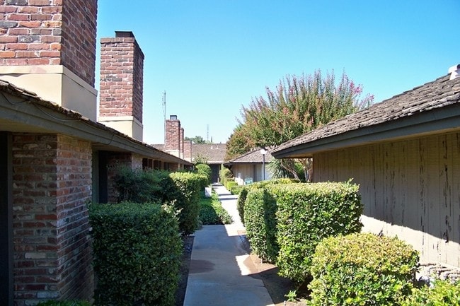 Photo - Del Mar North Apartments