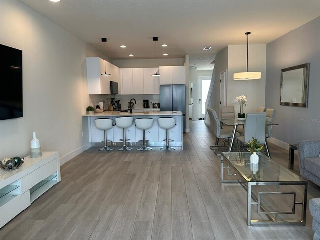 1387 Peaceful Nature Wy