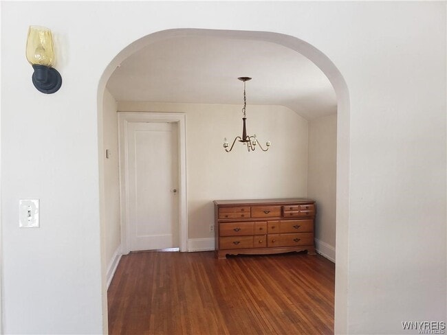 Photo - 7 Beverly Ave