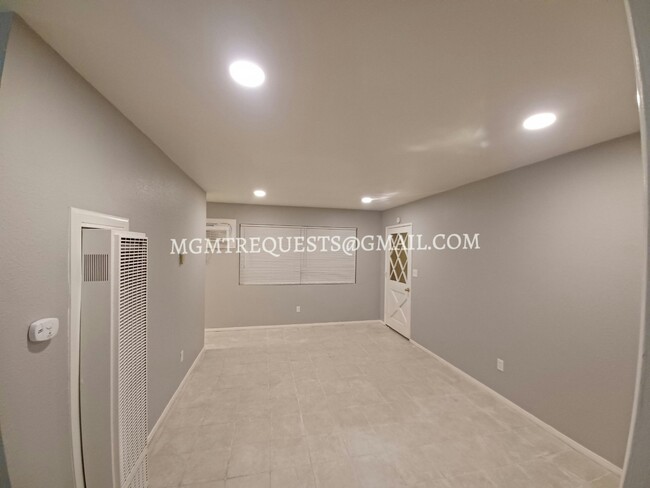 Photo - 213 11th St Unit 215