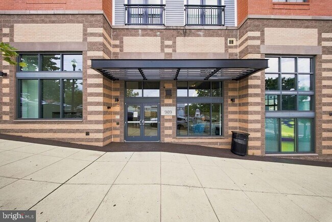 989 S Buchanan St Unit 325