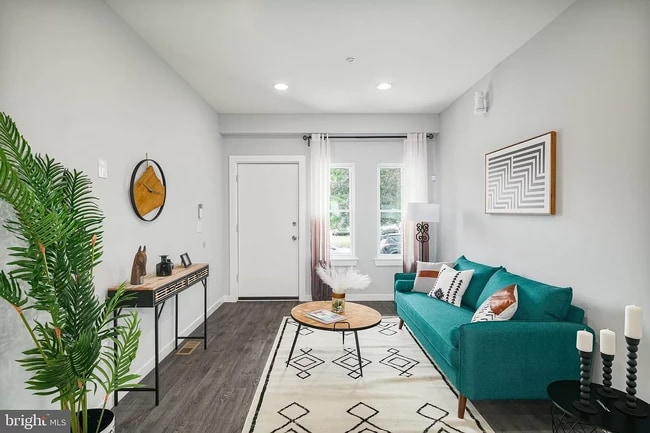 Photo - 521 W Norris St