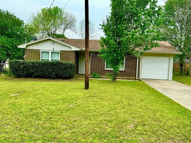 Building Photo - 94 N Shirley Ln Rental