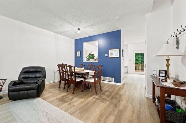 Photo - Town Home in Popular North Pointe