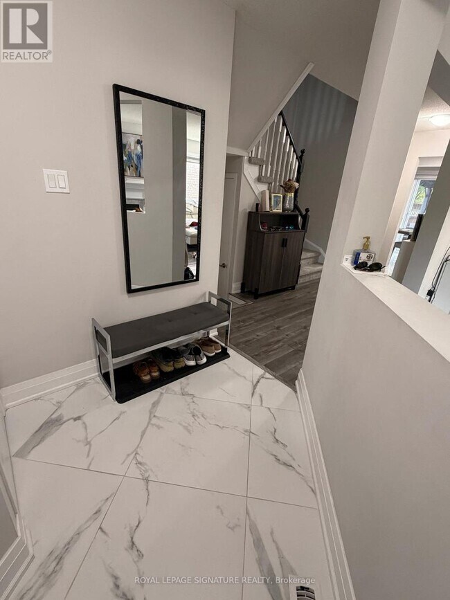 Photo - 118 Athabaska Rd