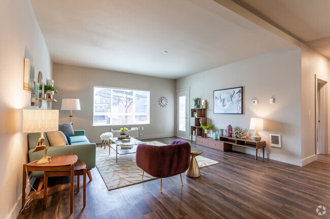 1 habitación, 1 baño - 847 pies cuadrados - The McKenzie