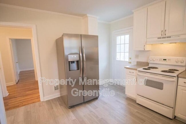 Photo - 121 Scarlett St