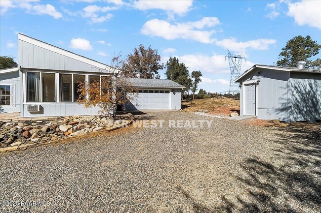 Photo - 2490 W Glenshandra Dr