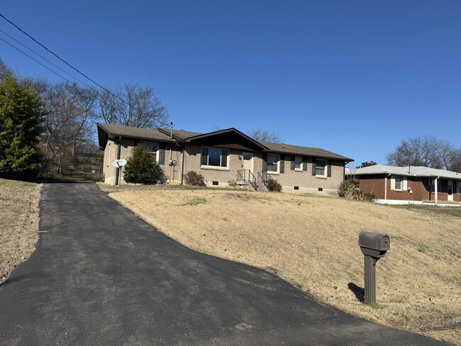 Photo - 3830 Bonnacreek Dr