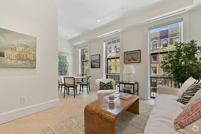 Building Photo - 112 Charles St Unit 2 Rental