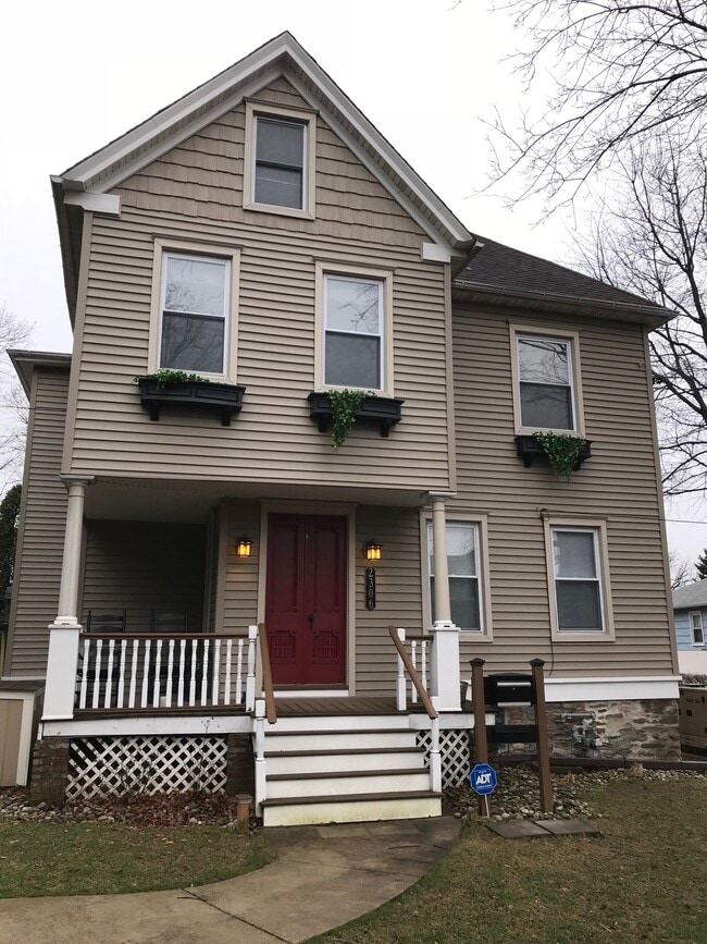 2306 Old Welsh Rd Apartments For Rent in Willow Grove, PA