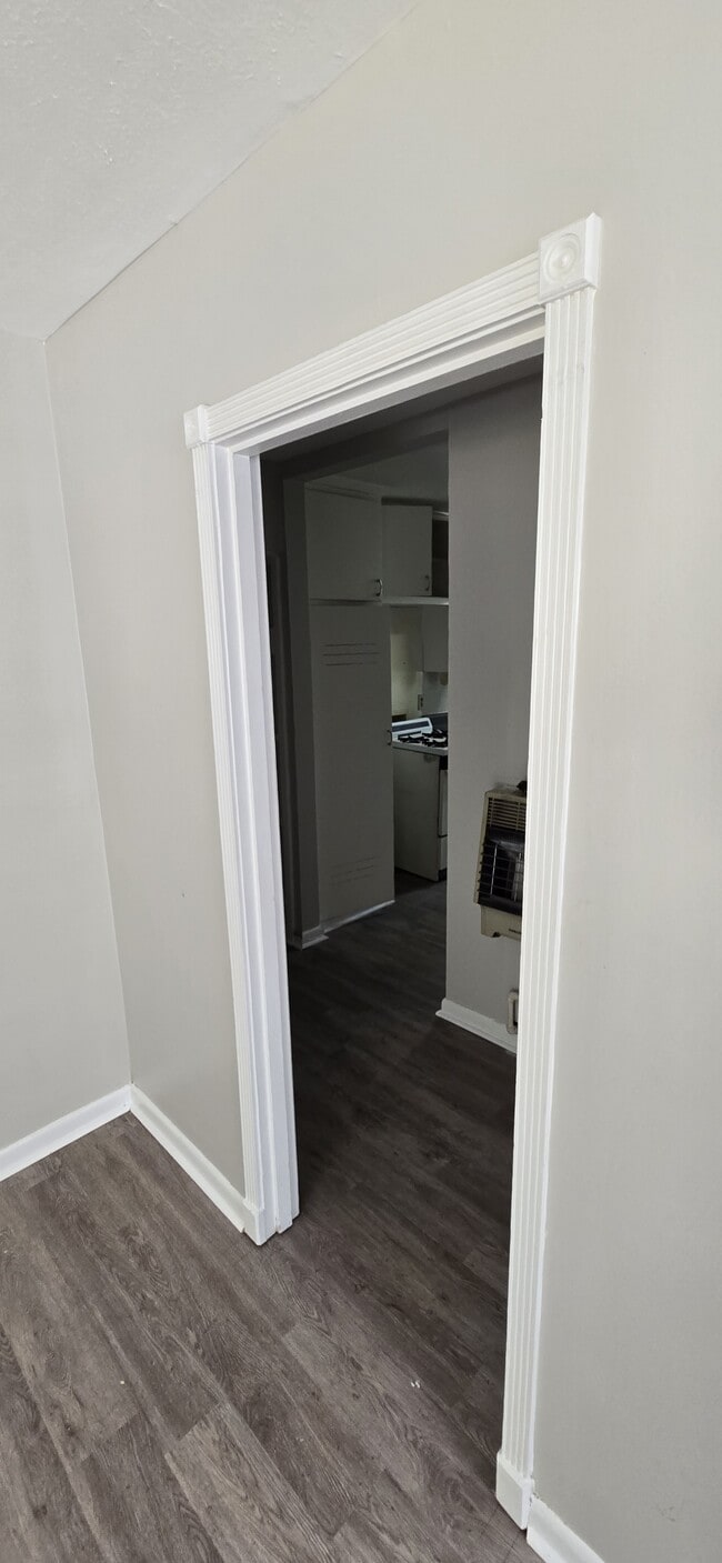 Photo - 744 Oakwood St