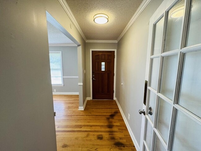 Photo - 110 Grace St