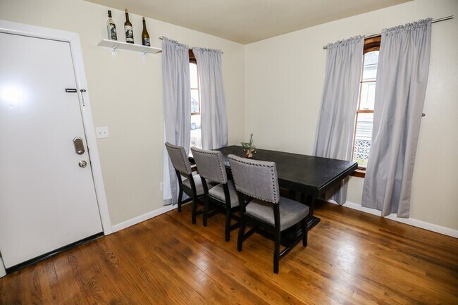 Photo - 1017 E Augusta Ave