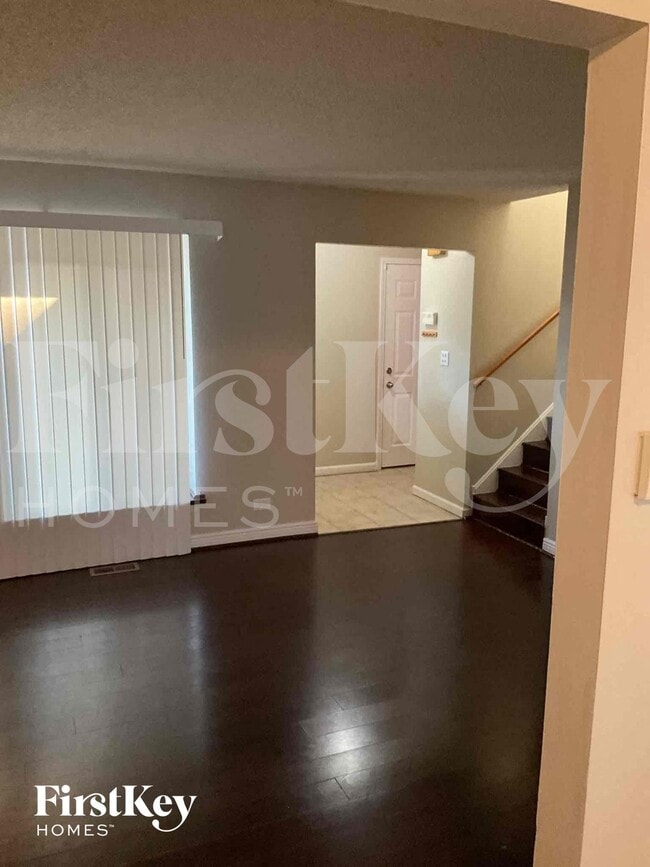 Photo - 16211 Fox Ct