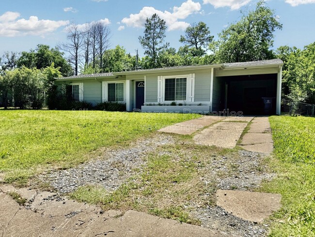 Photo - 101 Twining Dr