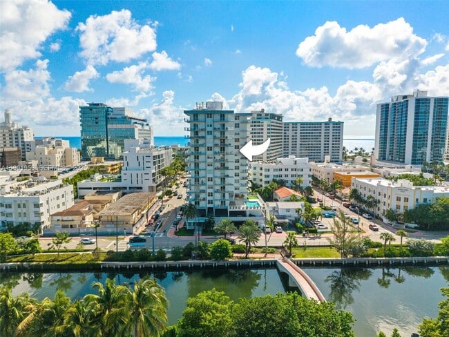 Building Photo - 2829 Indian Creek Dr Unit 1001+1002