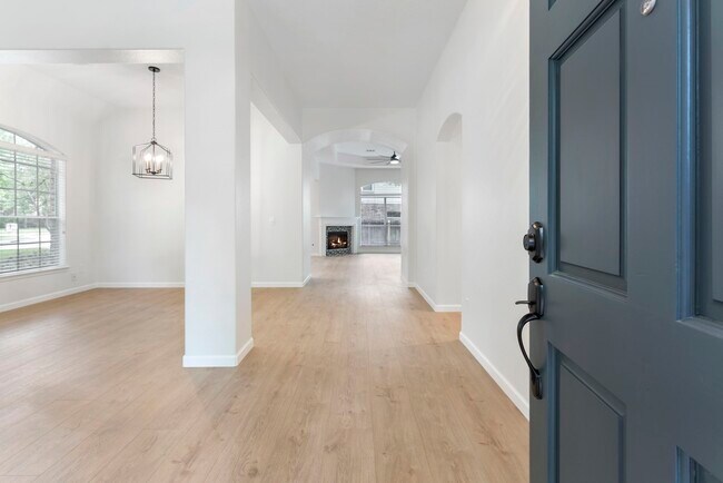 Photo - 54 Legend Mill Ct