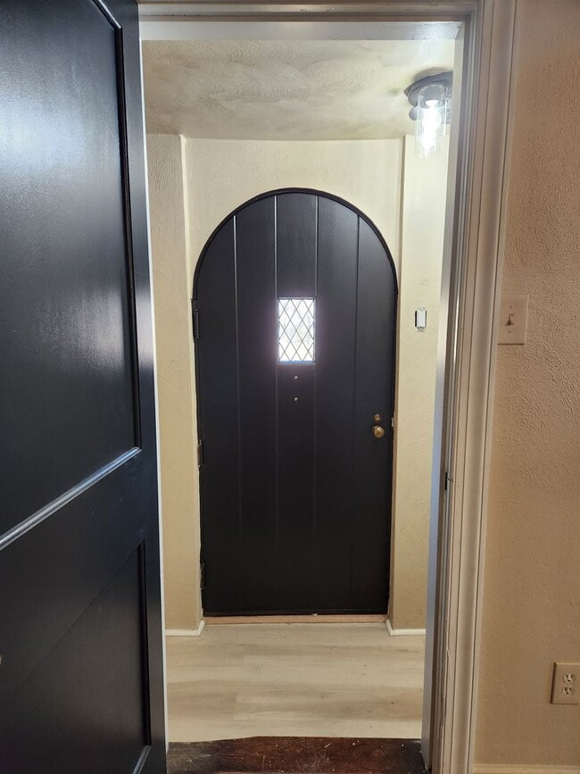 Photo - 2660 Sheridan Rd