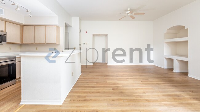 Photo - Unit 931