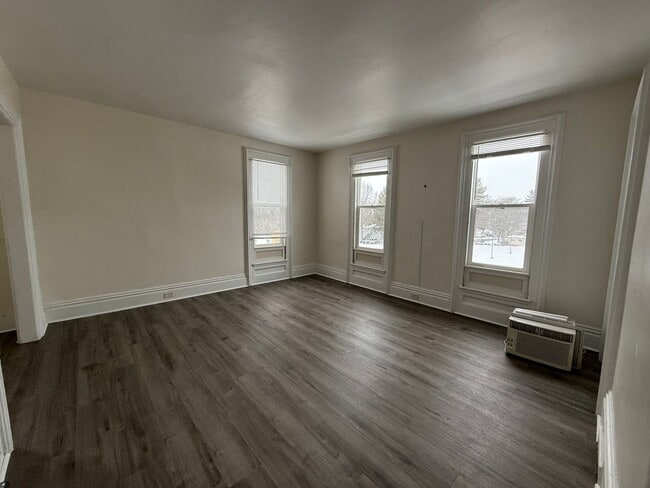 Photo - 313 N Michigan Ave Unit 313 N. Michigan Ave- Apt #2