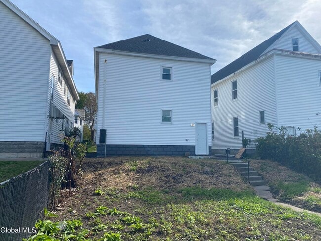 Photo - 1755 Avenue B