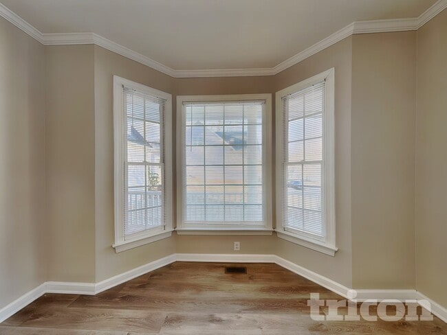 Photo - 924 Barnford Mill Rd