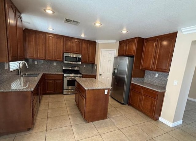 Photo - 5565 Golden Palms Ct