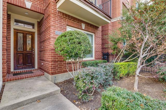 Photo - 3431 Howell St