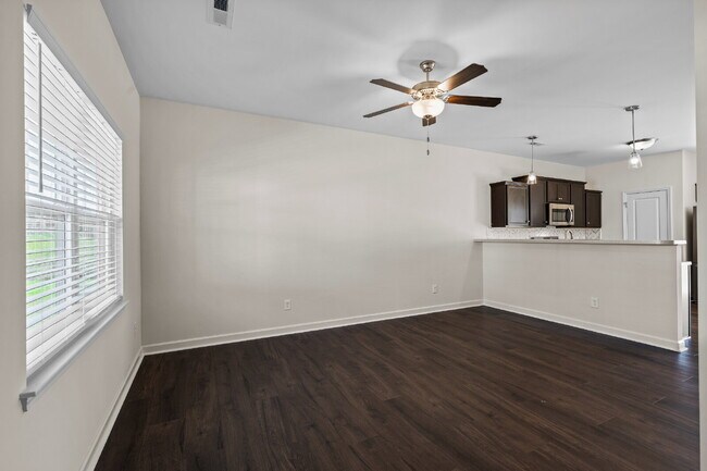 Photo - Charming 2-Bedroom, 2.5 Baths Townhouse in...