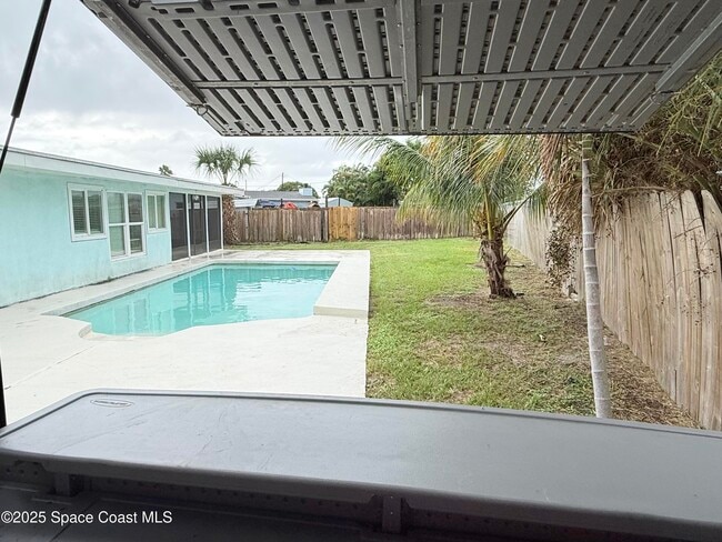 Photo - 320 Duet Ave