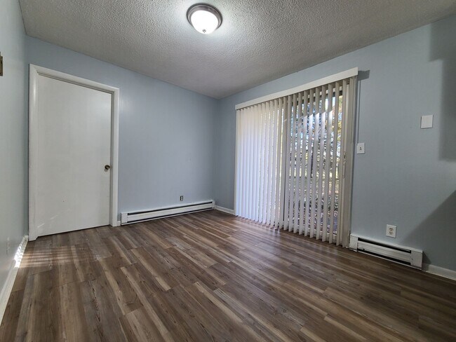 Photo - 2206 Welch Dr