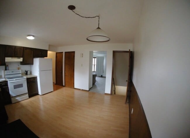 Photo - 5217 Newcastle Dr SE