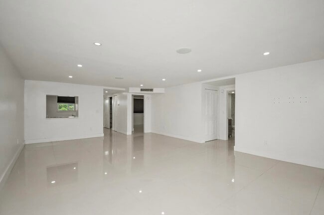 Photo - 10110 Boca Entrada Blvd Unit 305
