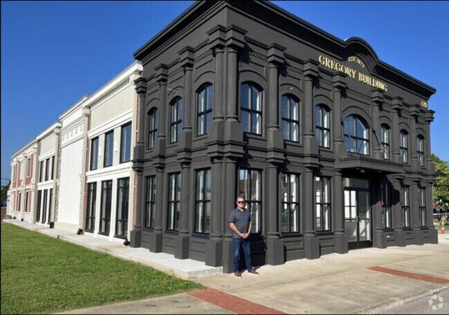 Building Photo - 220 W Dixie Ave Rental