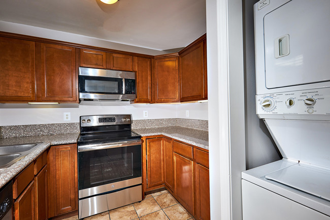 Newly renovated kitchens - Garden Park Apartments