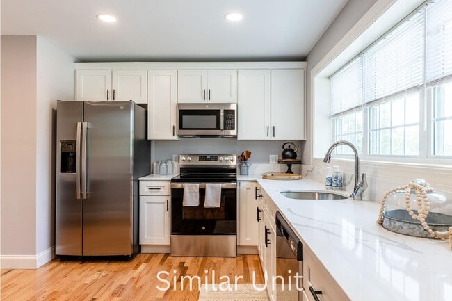 Photo - 12 Madelyn Way