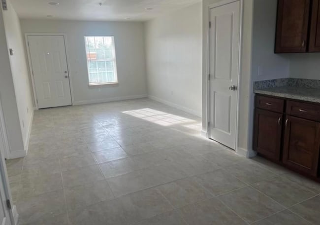 Photo - 2802 Pecan St Unidad 7