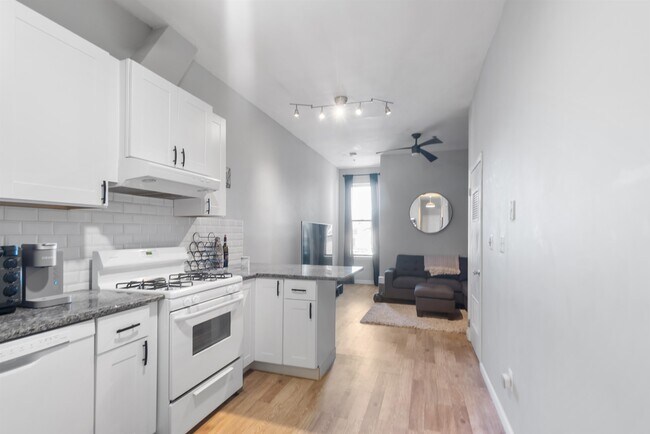 Photo - 813 Park Ave Unidad 5L