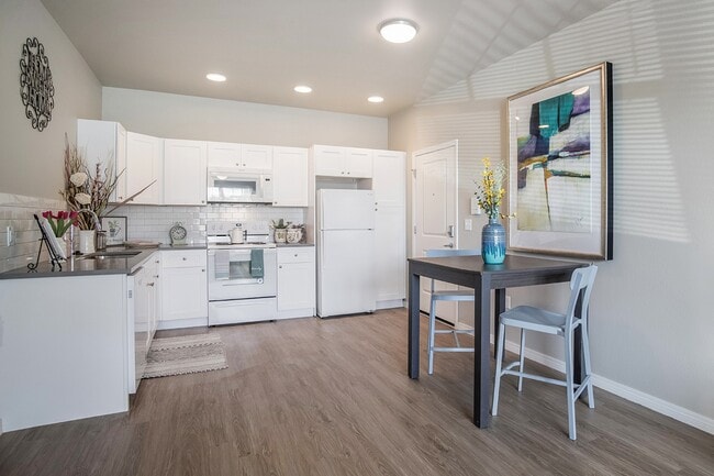 Photo - West Park Apartments