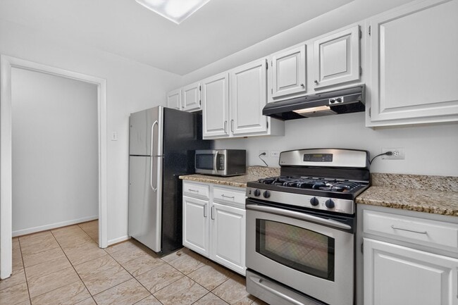 Photo - 10524 Weymouth St