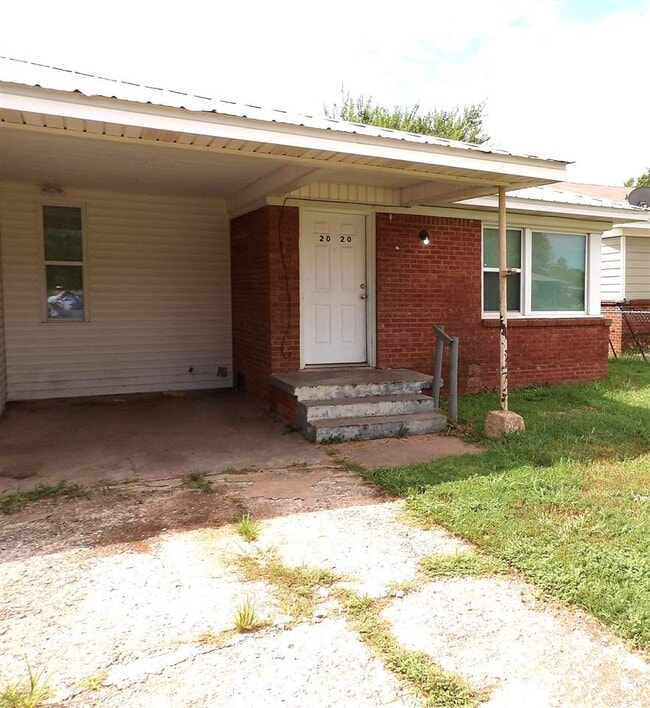 Building Photo - 2020 NW 24th St Rental